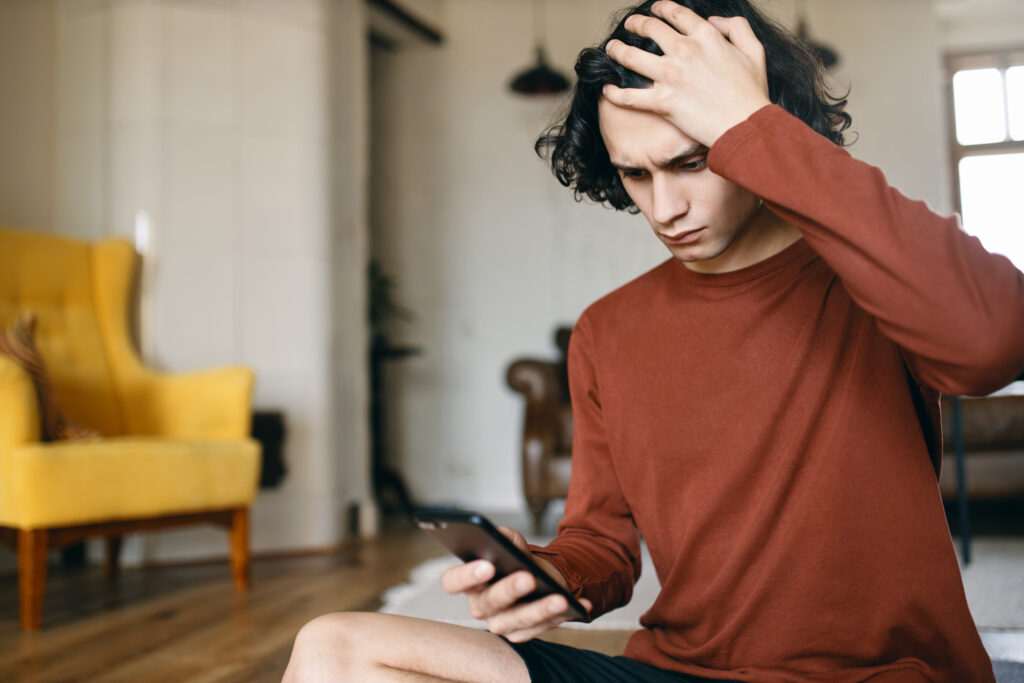 Effects of social media on mental health | Impact of social media on youth | Drawbacks of social media | Advantages and disadvantages of social media for students | Impact of Social media on Youngsters | Advantages and Disadvantages of Social Media